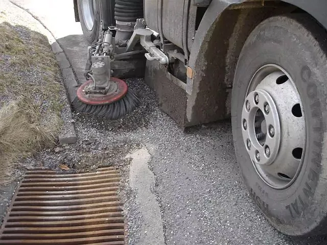 Splitt kehren